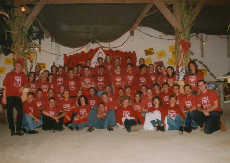 Red-Stadl-Night-Team 2002